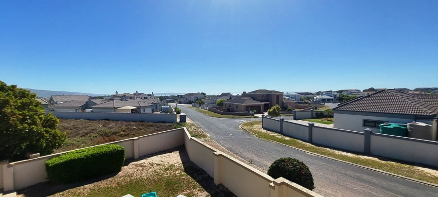 4 Bedroom Property for Sale in Country Club Western Cape